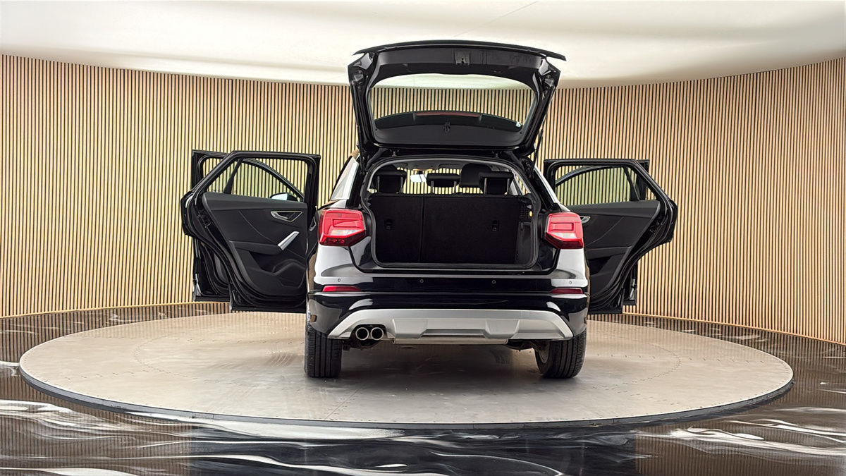 More views of Audi Q2