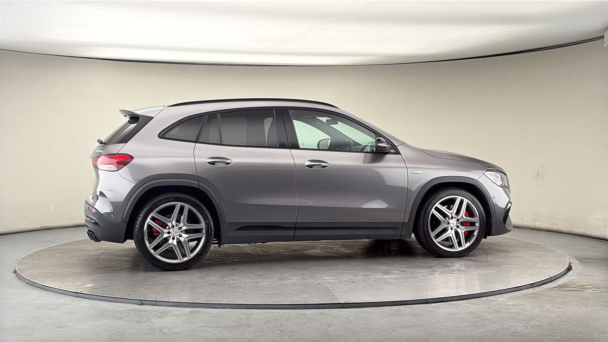 More views of Mercedes-Benz GLA