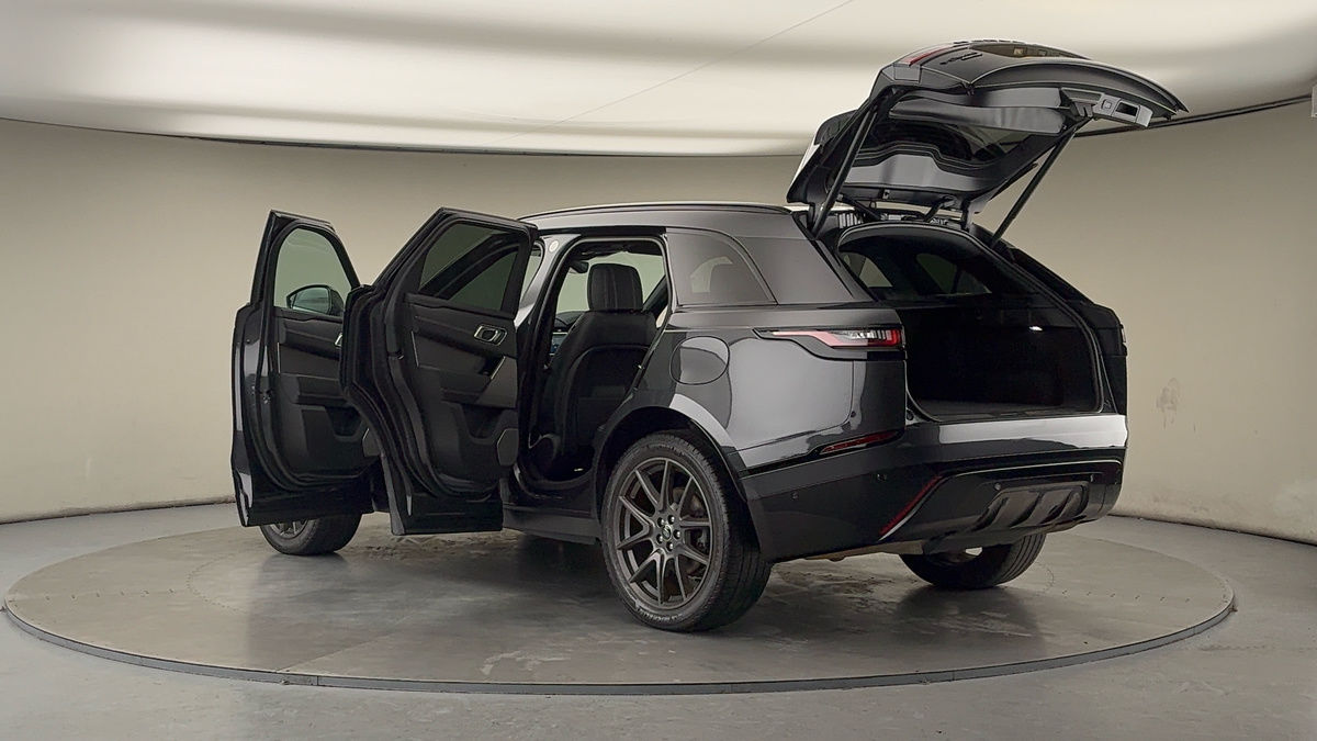 More views of Land Rover Range Rover Velar