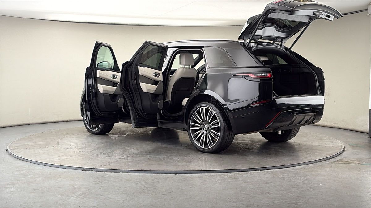 More views of Land Rover Range Rover Velar