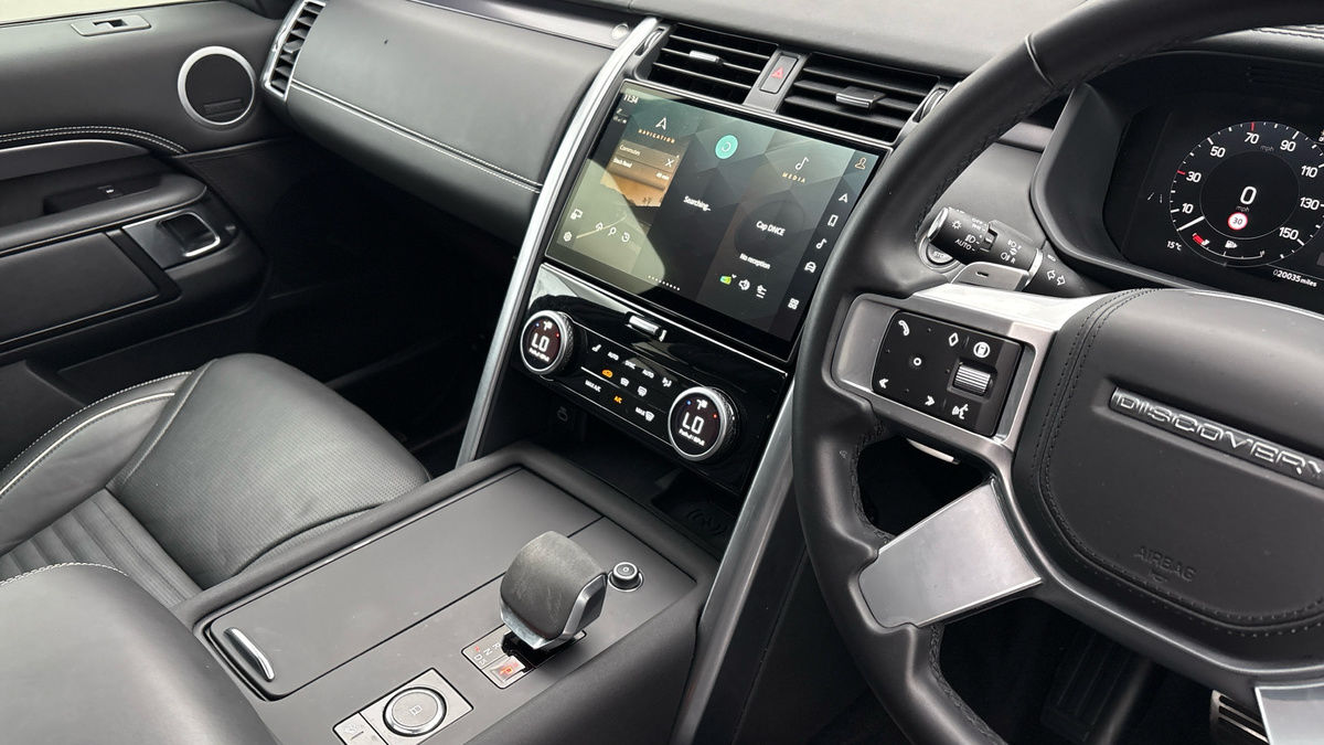 Land Rover Discovery Image 18