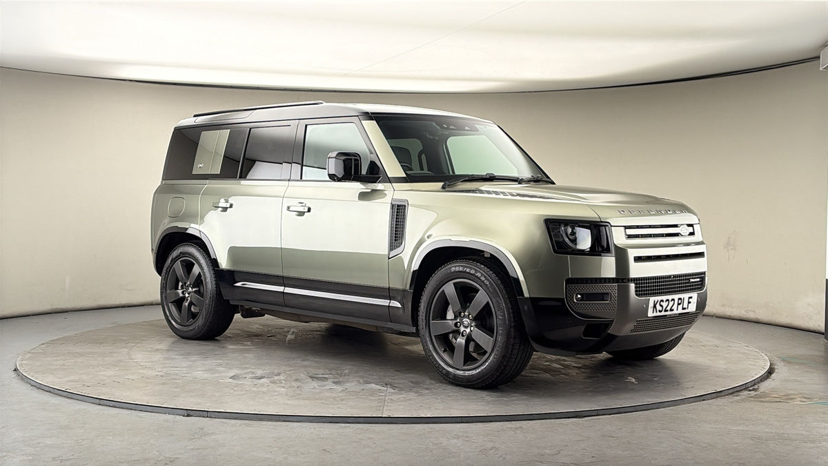 More views of Land Rover Defender 110