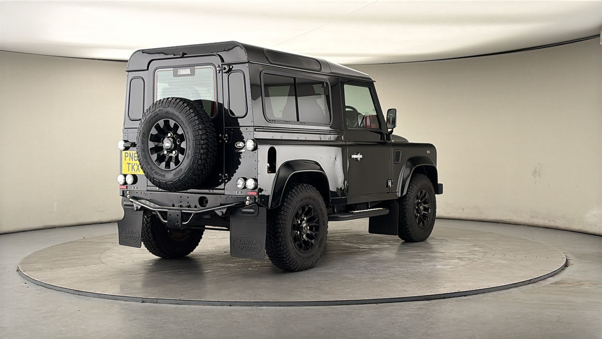 More views of Land Rover Defender 90