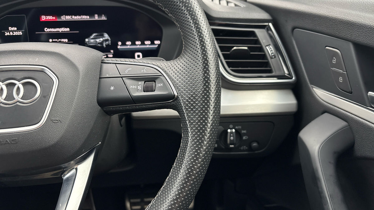 Audi Q5 Image 14