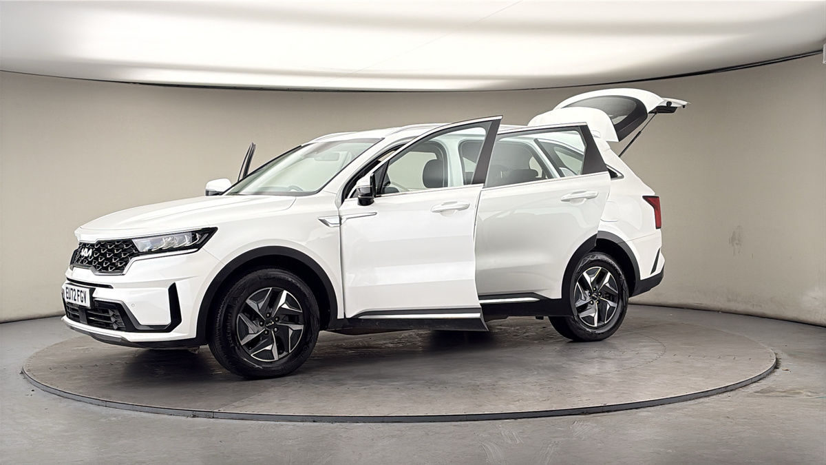 More views of Kia Sorento