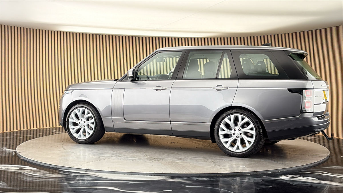 More views of Land Rover Range Rover