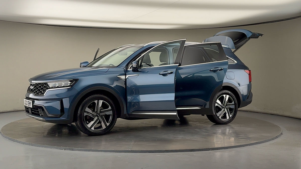 More views of Kia Sorento