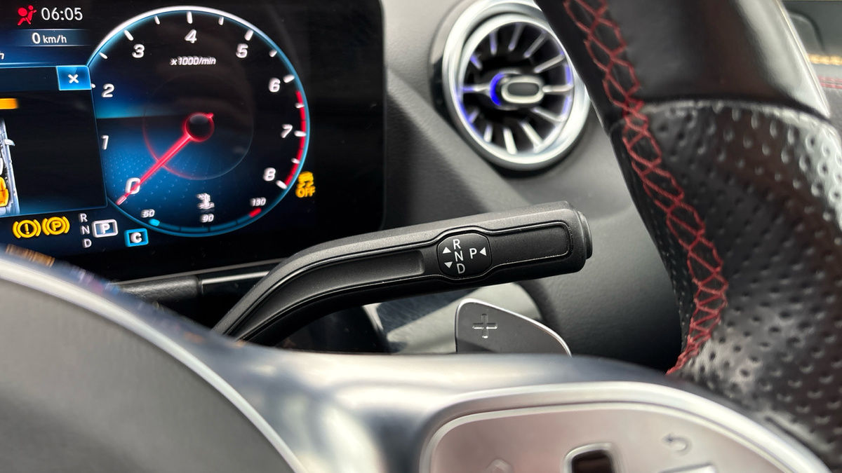 Mercedes-Benz GLA Image 25