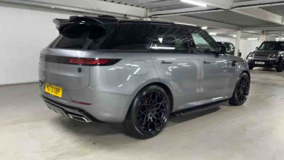 More views of Land Rover Range Rover Sport