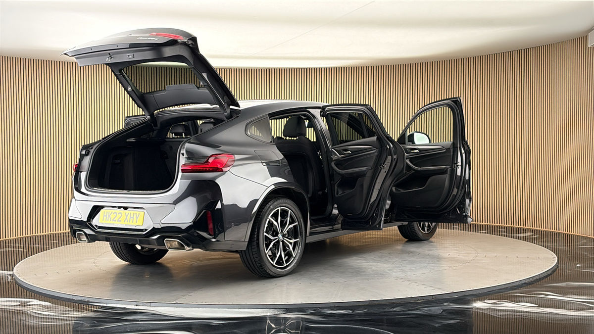 More views of BMW X4