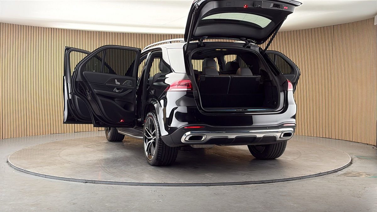 More views of Mercedes-Benz GLE