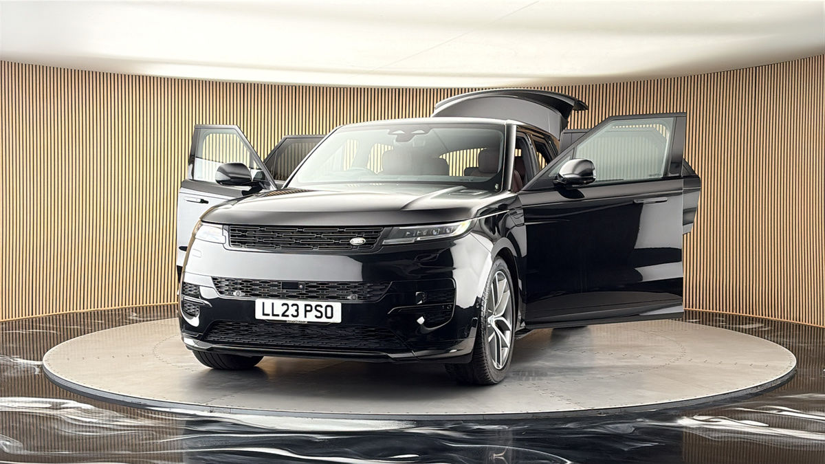 More views of Land Rover Range Rover Sport