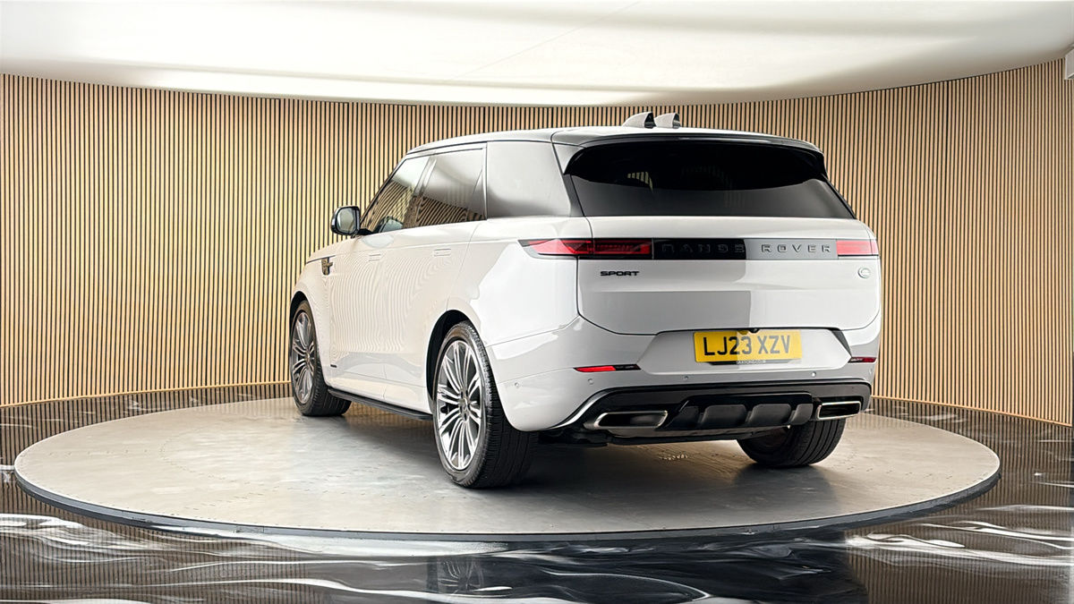 More views of Land Rover Range Rover Sport