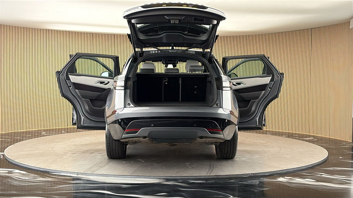 More views of Land Rover Range Rover Velar