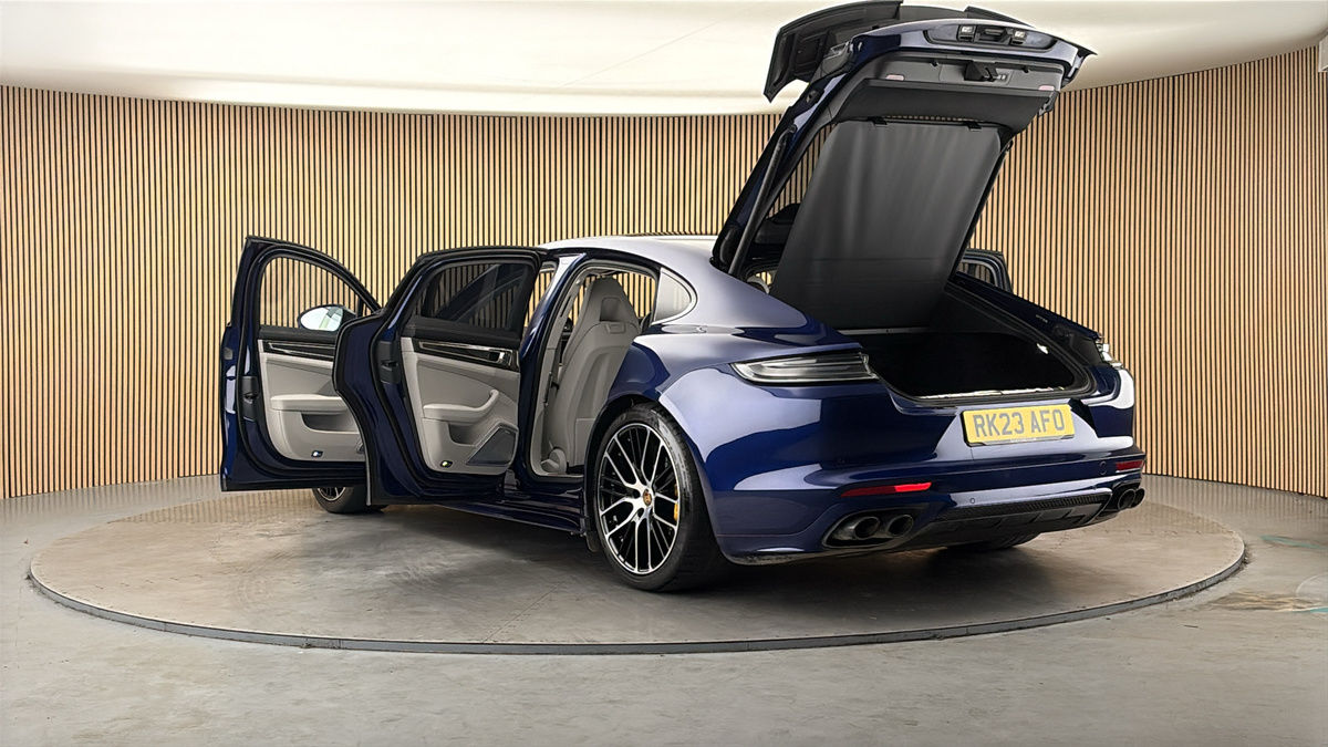 Porsche Panamera Image 23