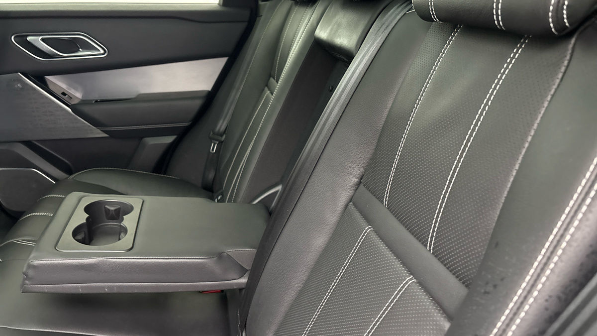 Land Rover Range Rover Velar Image 9