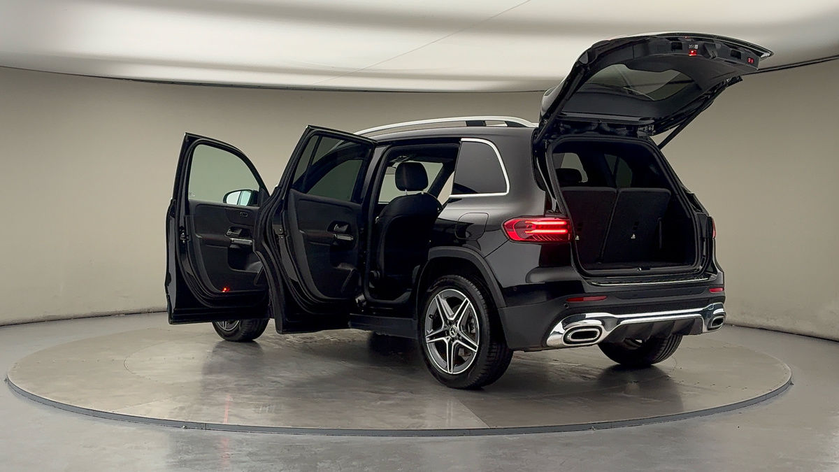 More views of Mercedes-Benz GLB