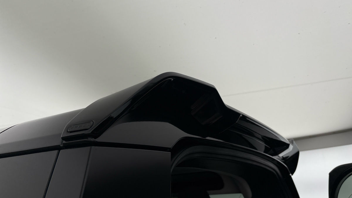 Land Rover Defender 90 Urban Image 53