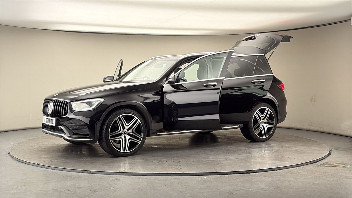 More views of Mercedes-Benz GLC