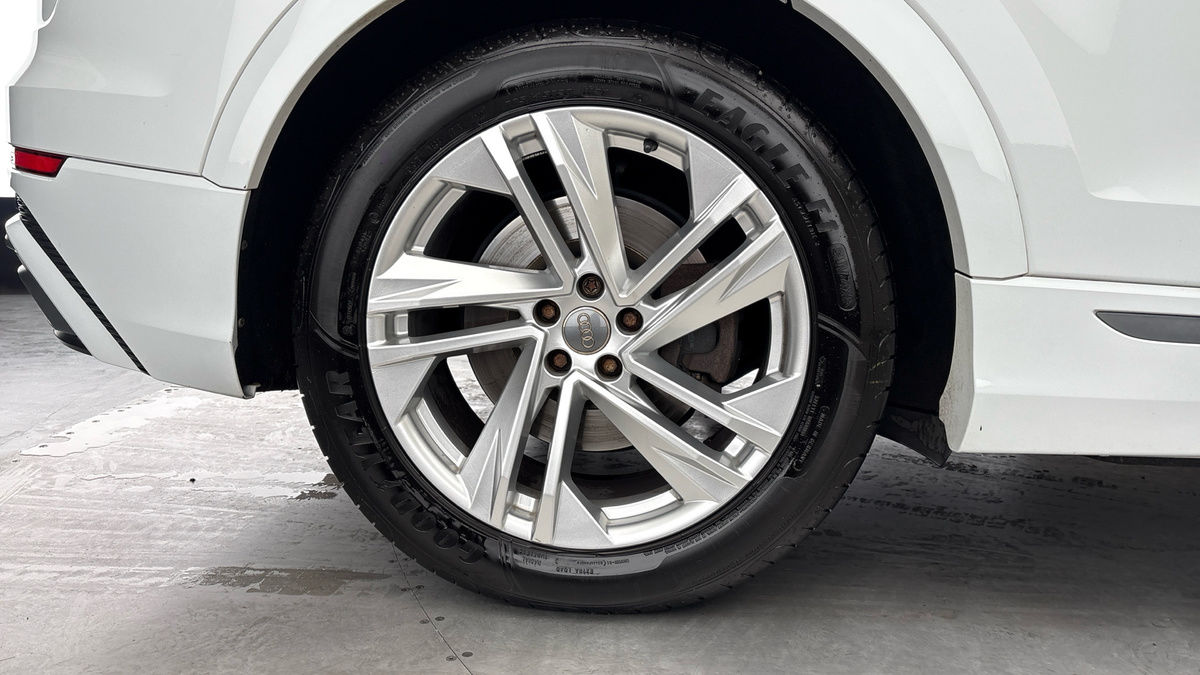 Audi Q8 Image 10