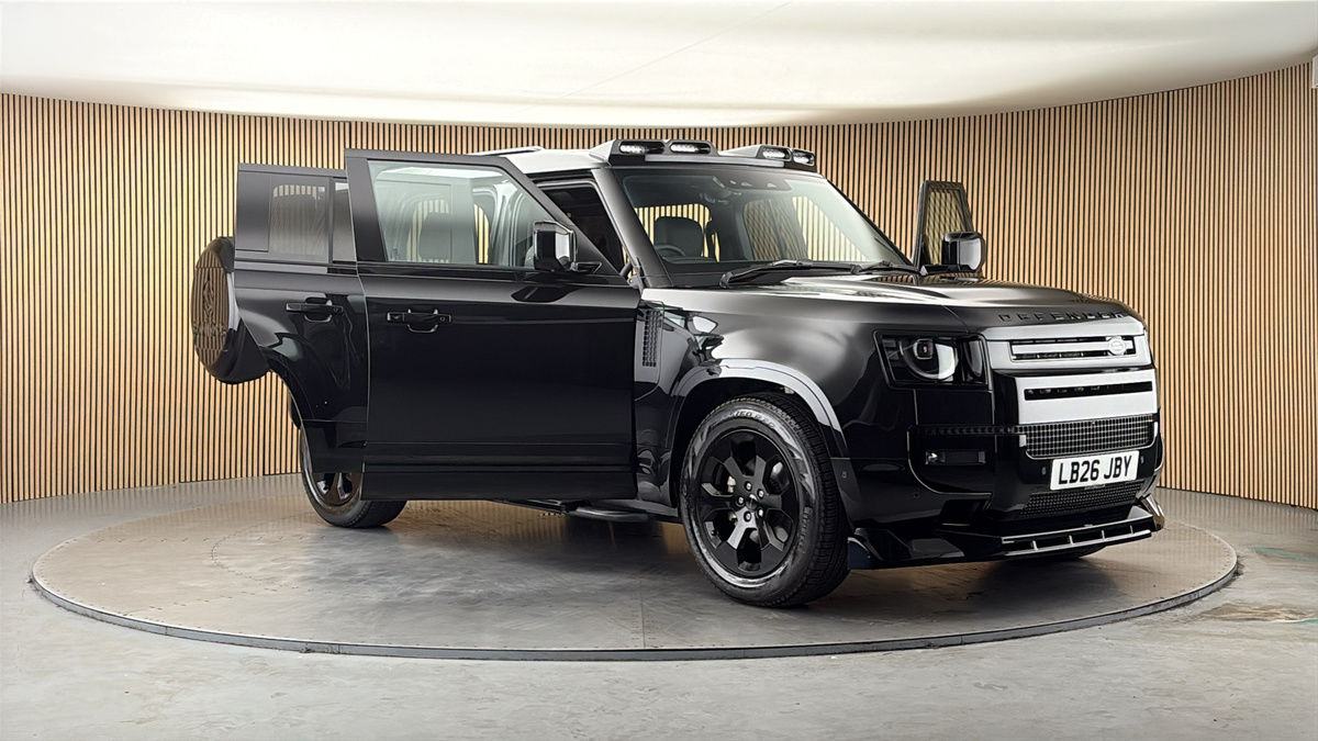 More views of Land Rover Defender 110