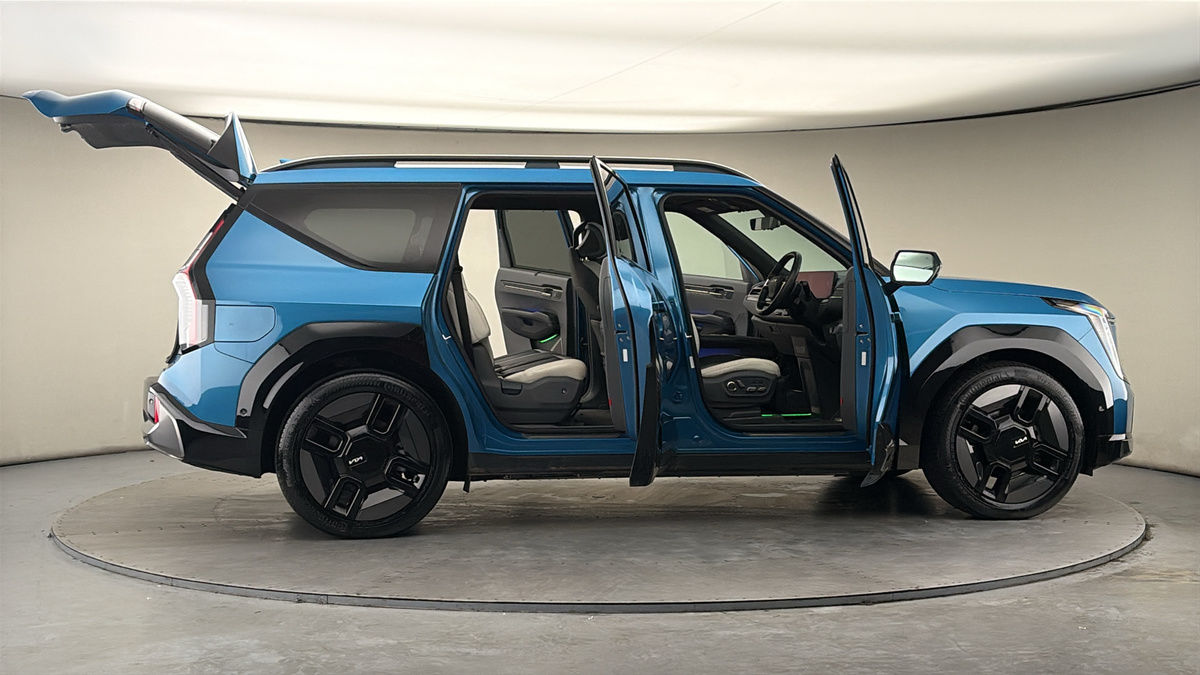 More views of Kia EV9