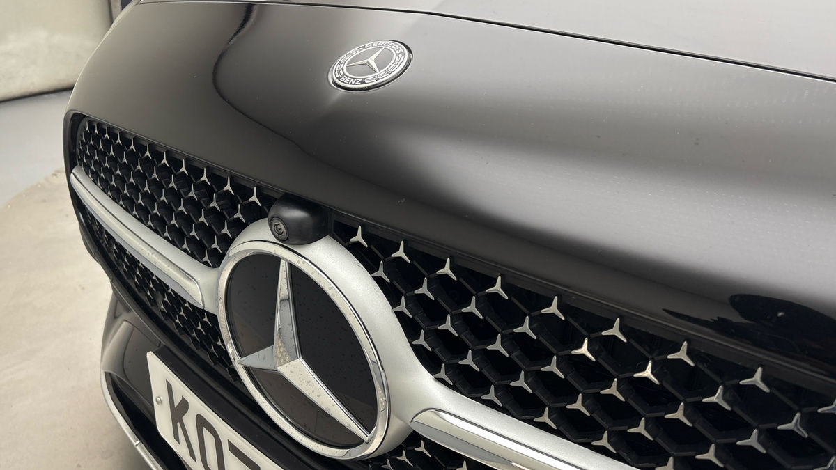 Mercedes-Benz C Class Image 24