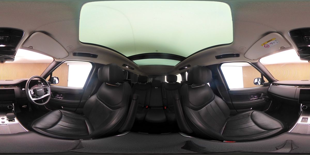 More views of Land Rover Range Rover