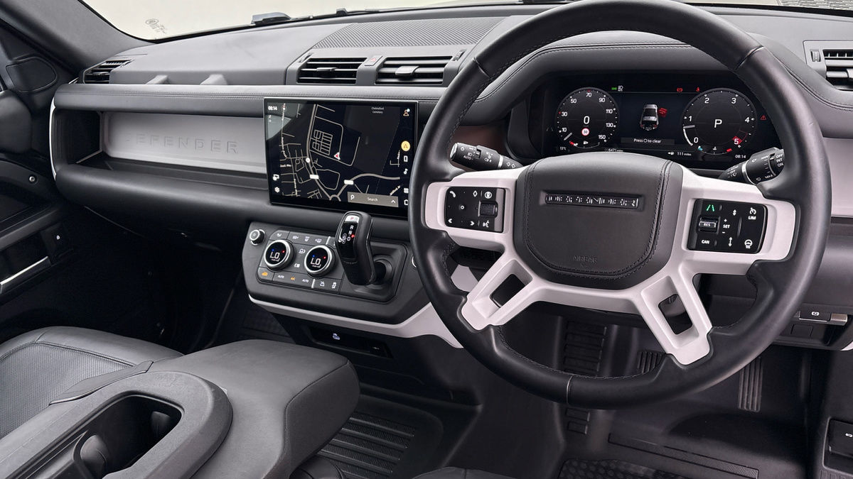 Land Rover Defender 90 Image 12