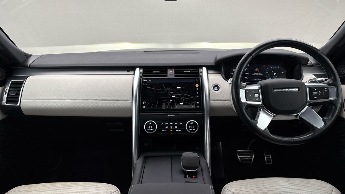 Land Rover Discovery Image 12