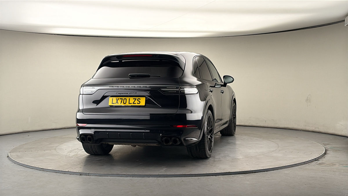 More views of Porsche Cayenne