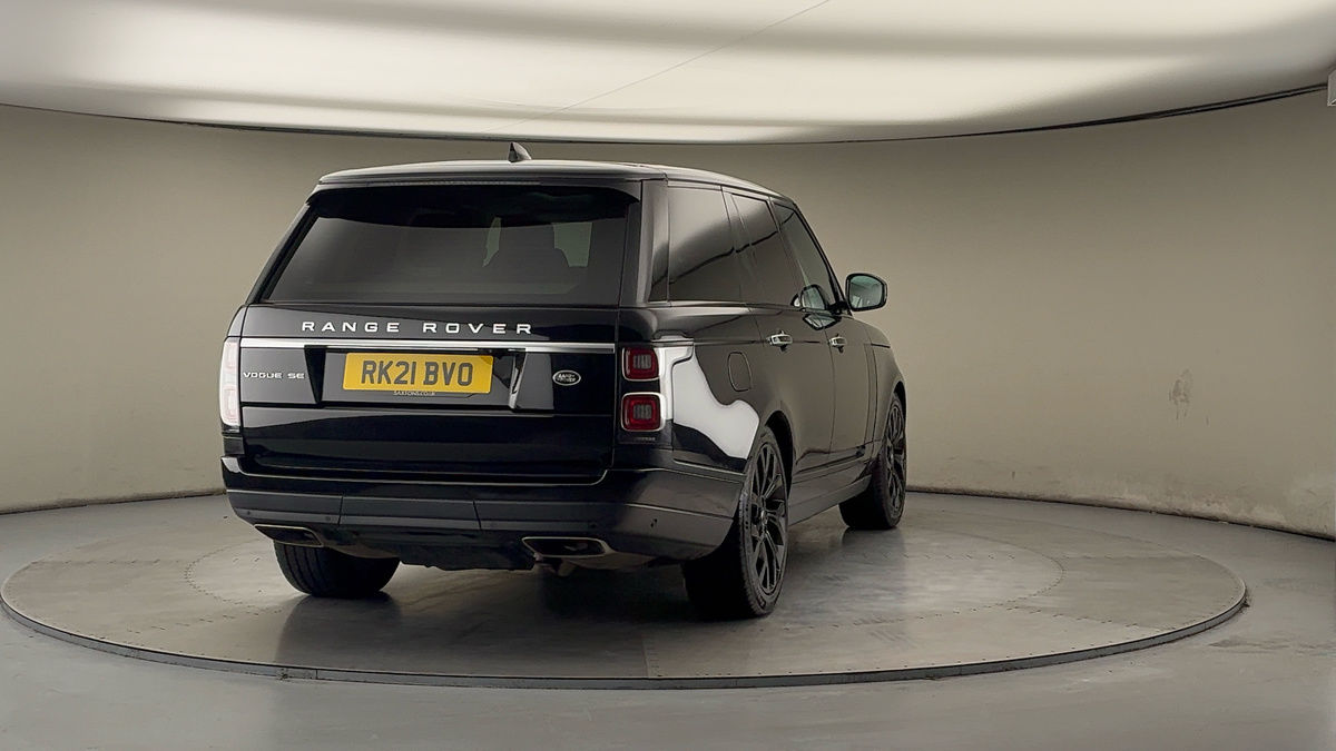 More views of Land Rover Range Rover