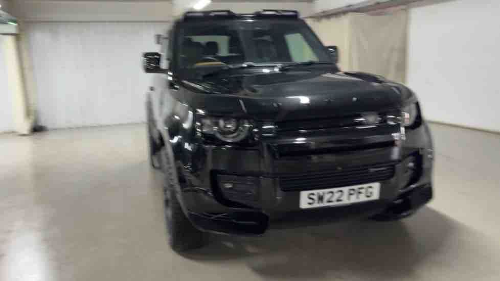 More views of Land Rover Defender 90