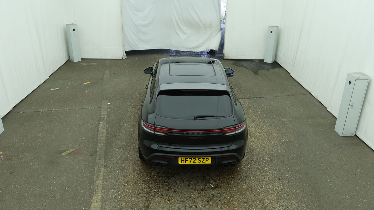 Porsche Macan Image 8