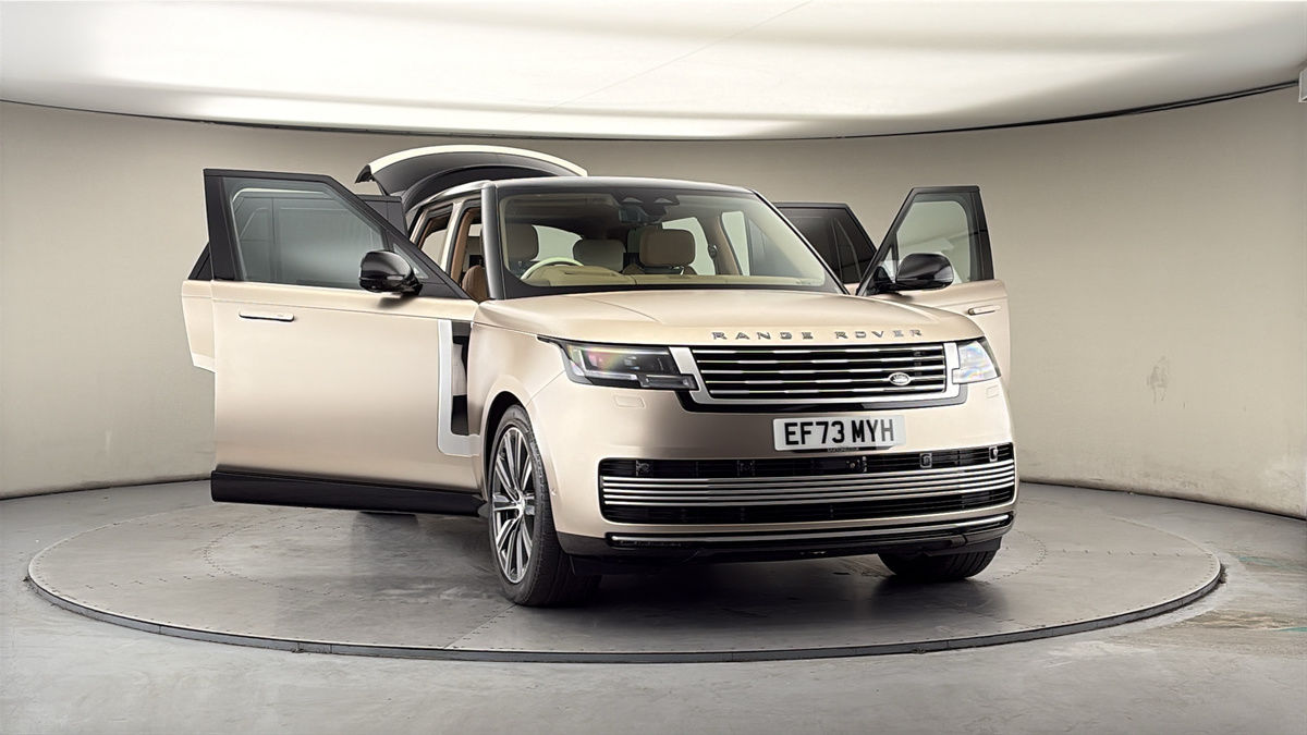 More views of Land Rover Range Rover