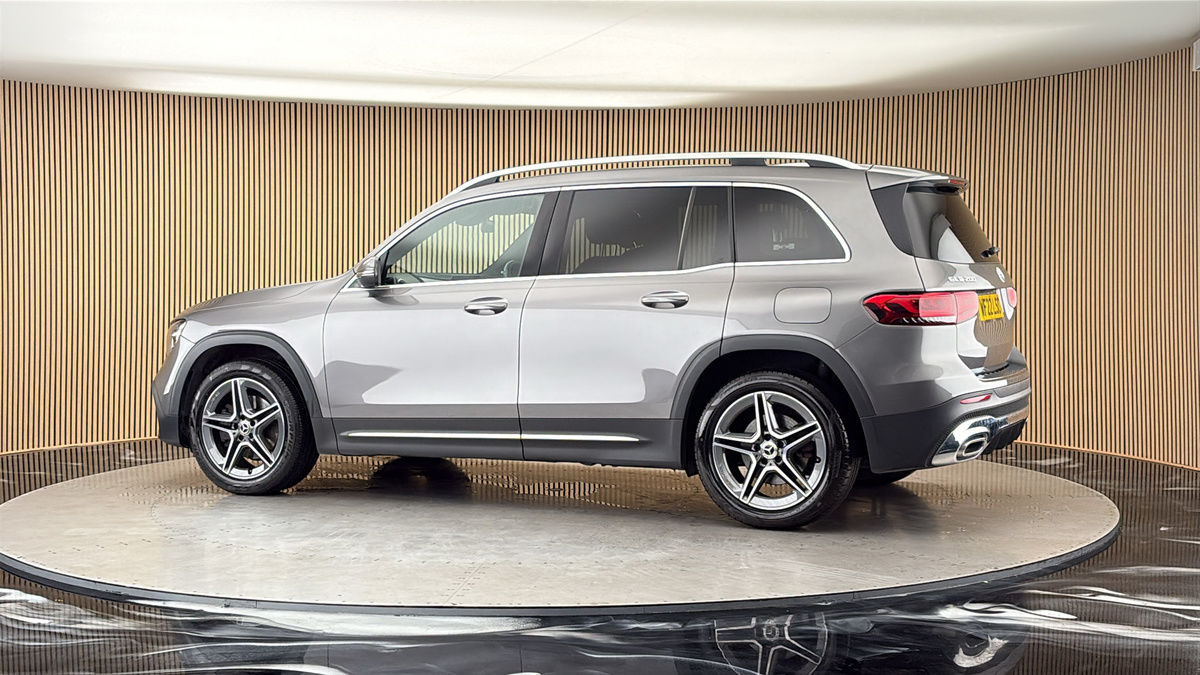 More views of Mercedes-Benz GLB