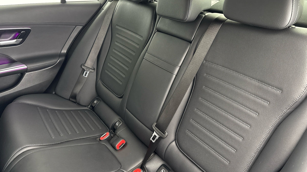 Mercedes-Benz C Class Image 8