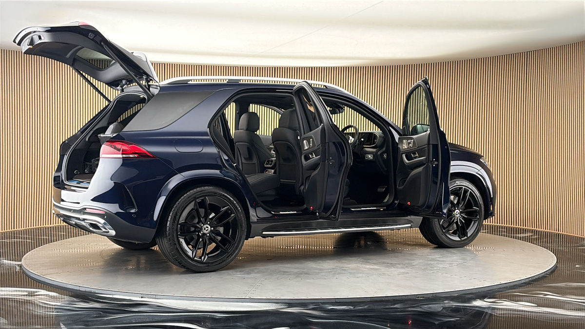 More views of Mercedes-Benz GLE