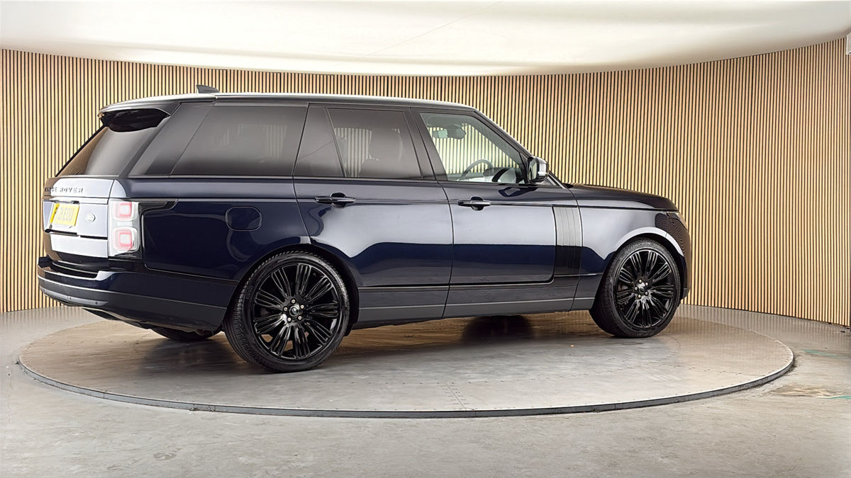 More views of Land Rover Range Rover