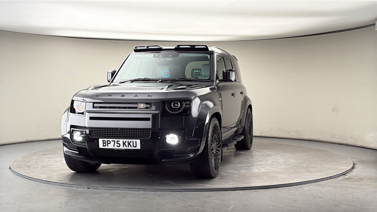 More views of Land Rover Defender 110