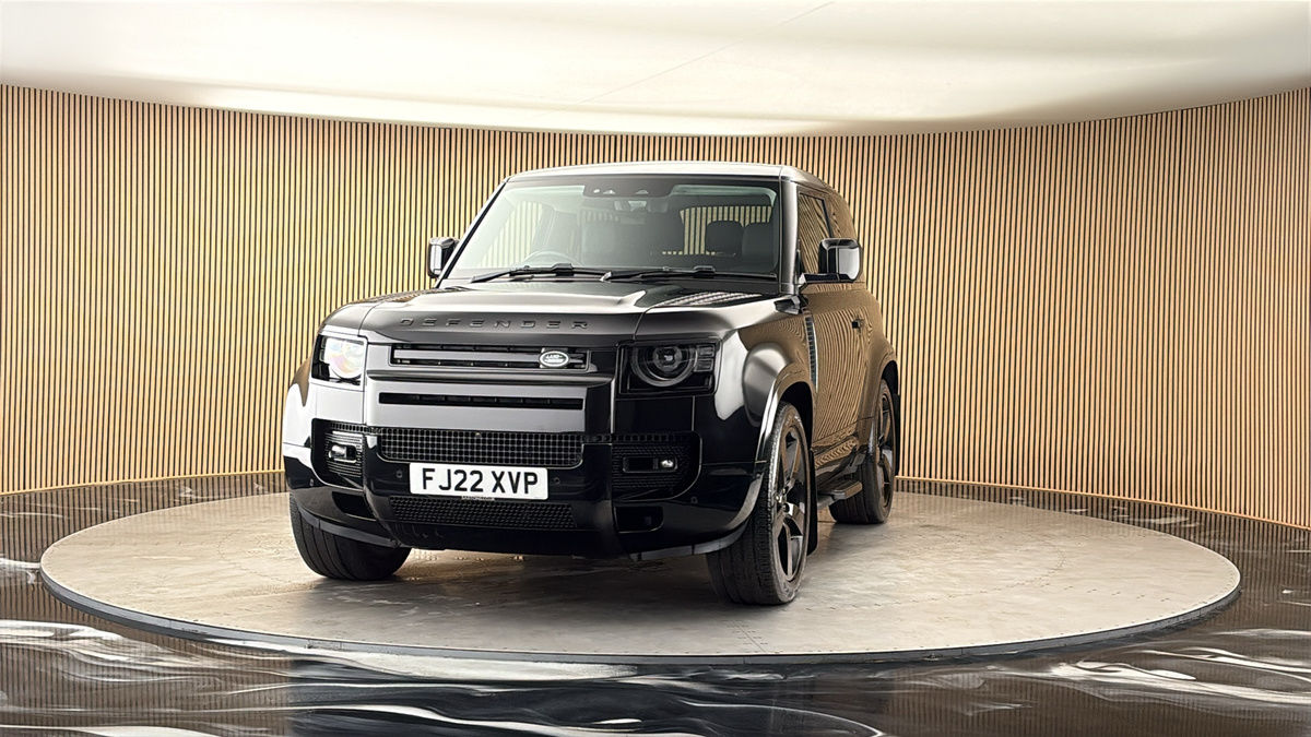 More views of Land Rover Defender 90