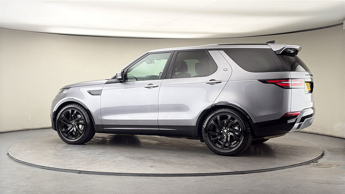 More views of Land Rover Discovery