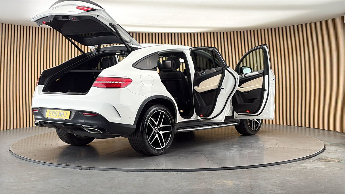 More views of Mercedes-Benz GLE