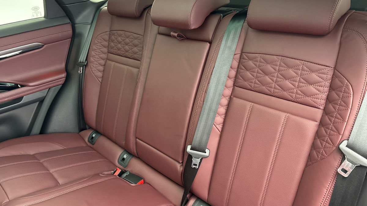 Land Rover Range Rover Evoque Image 8