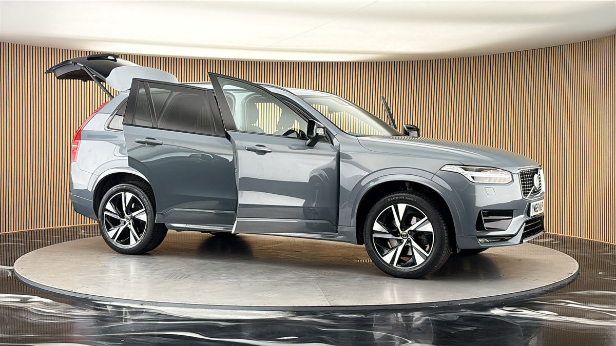 More views of Volvo XC90