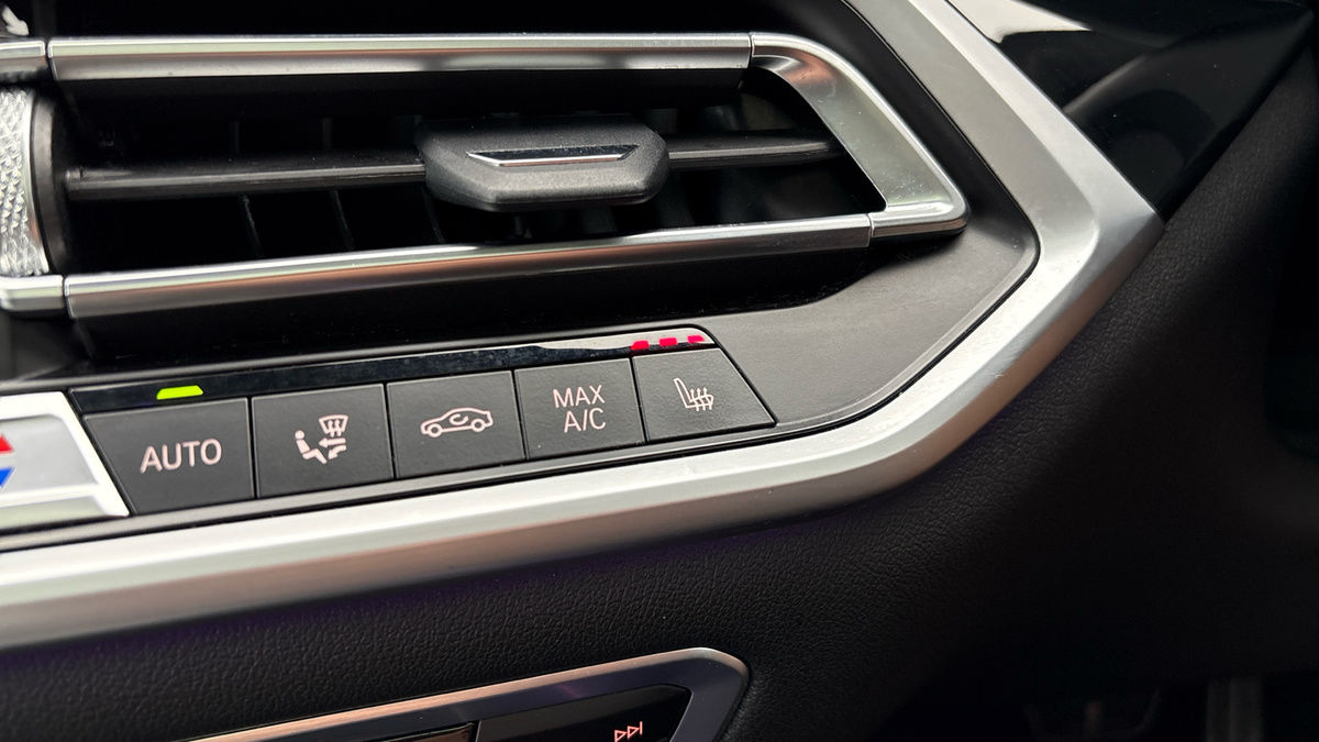 BMW X7 Image 34