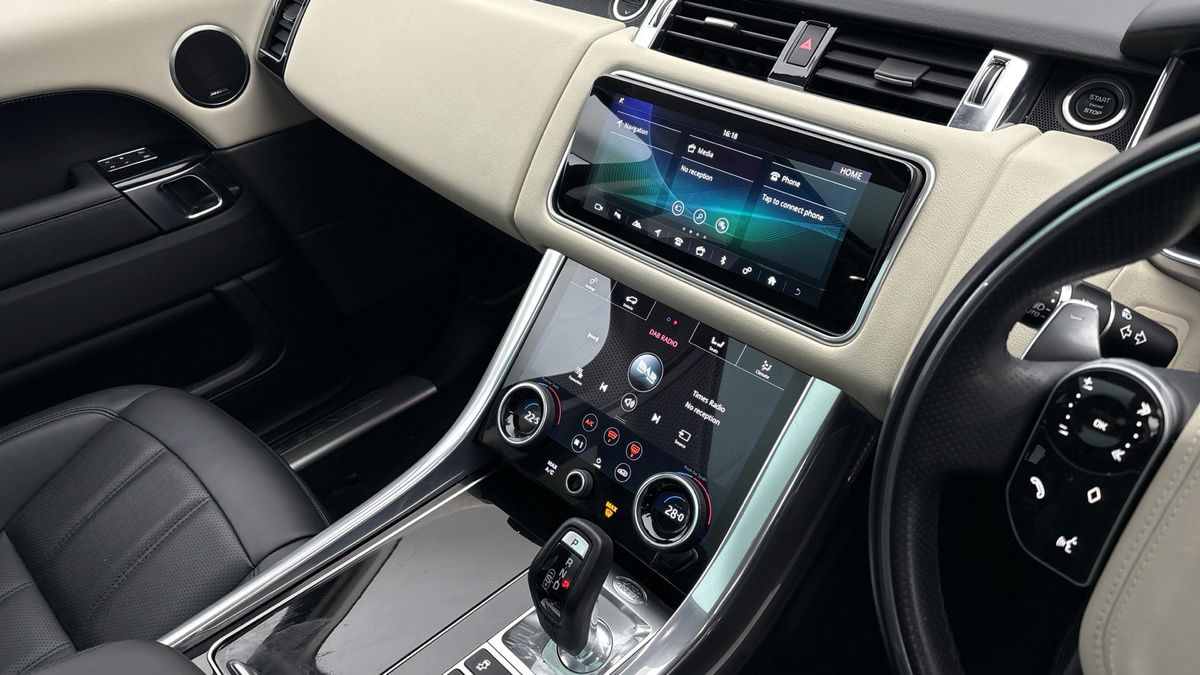 Land Rover Range Rover Sport Image 18
