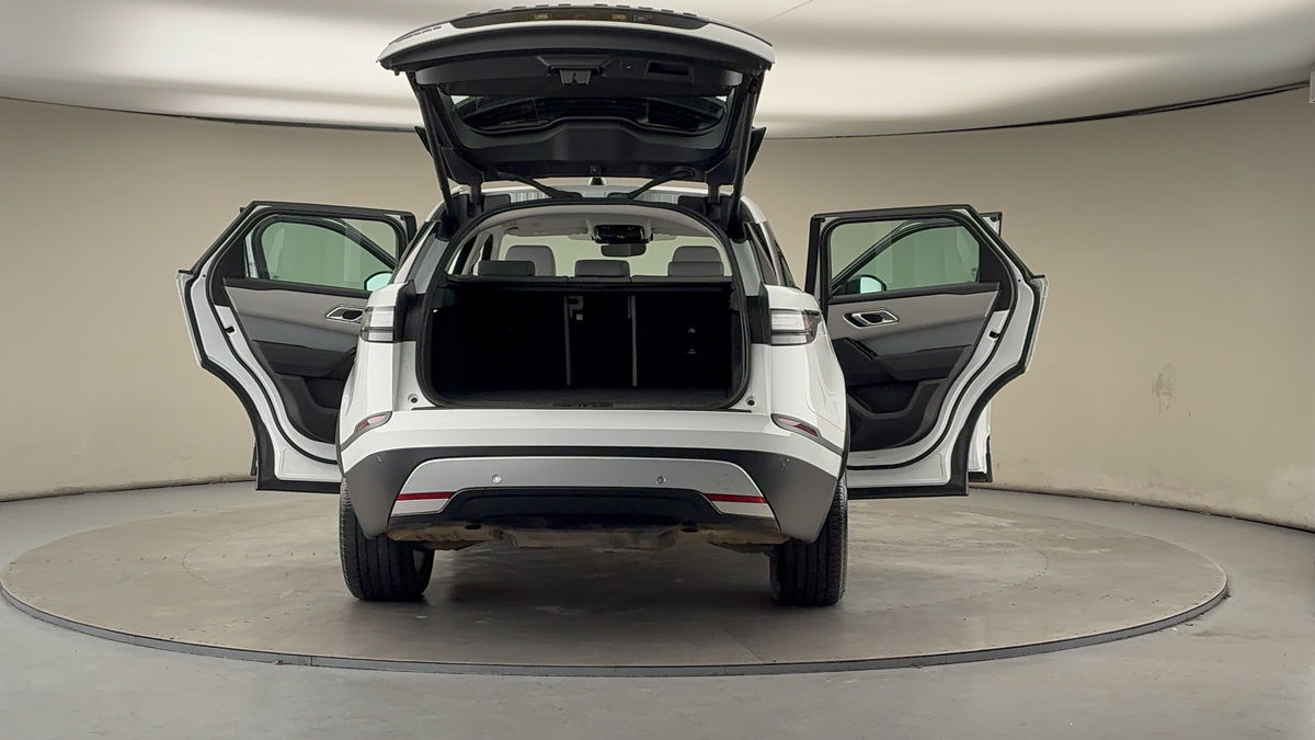 More views of Land Rover Range Rover Velar