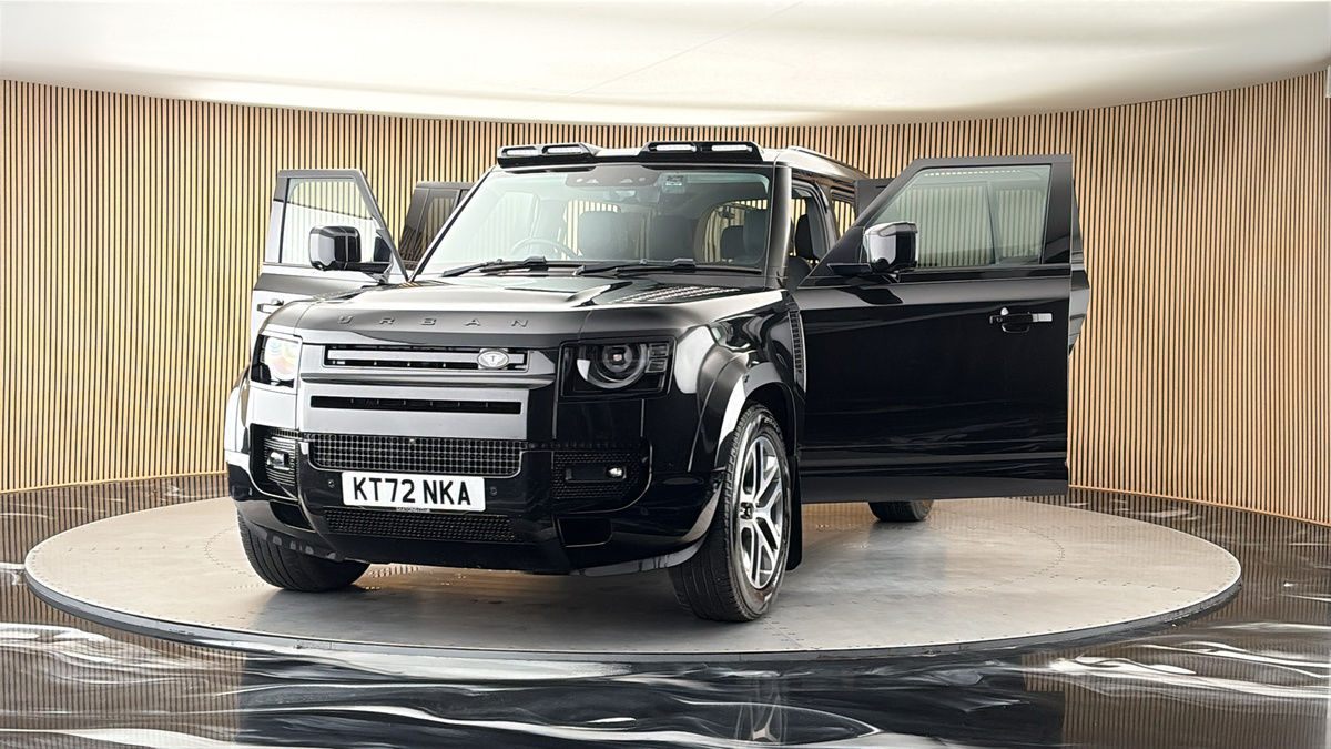 More views of Land Rover Defender 110