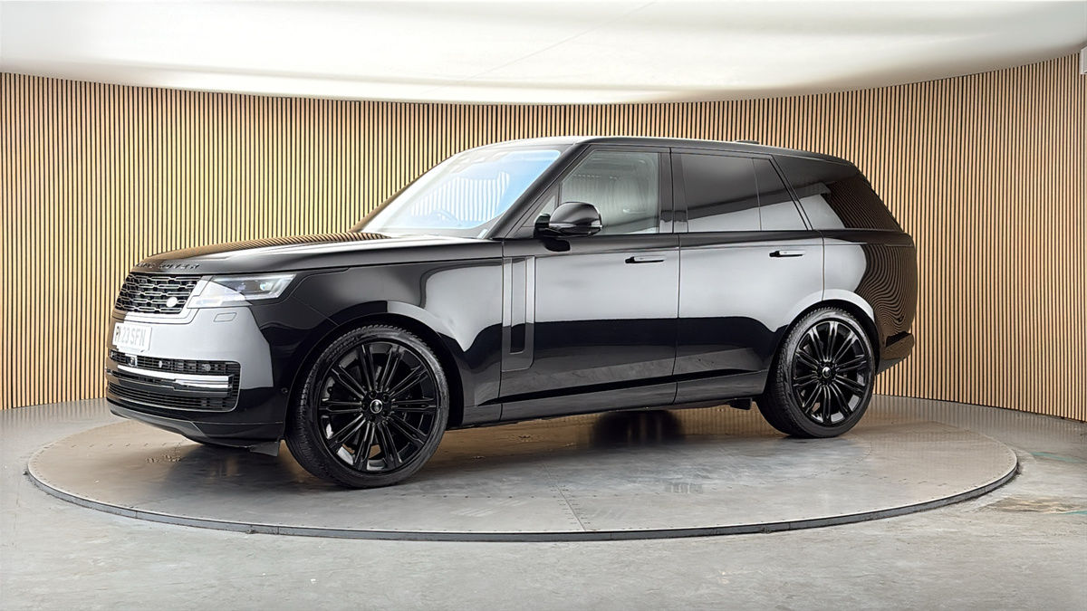 More views of Land Rover Range Rover